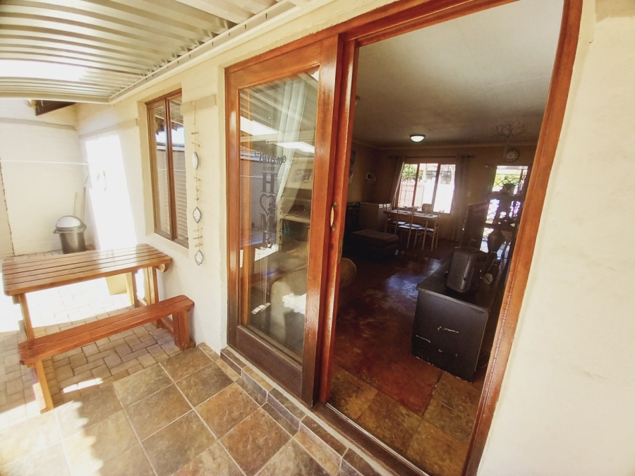 2 Bedroom Property for Sale in Vaalpark Free State